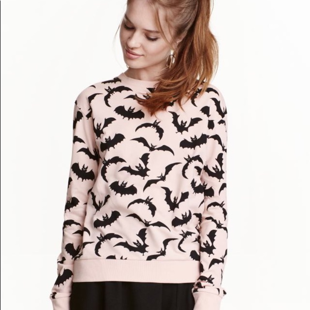 ISO Divided by H&M Halloween Bat Print Sweatshirt